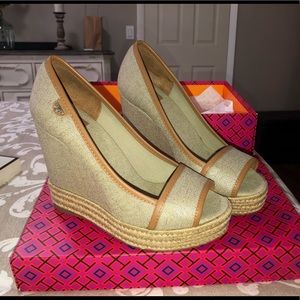 Tory Burch wedge canvas espadrille size 6.5